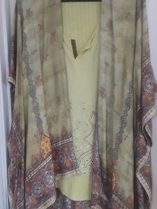 Gorgeous Soft Surroundings Kimono